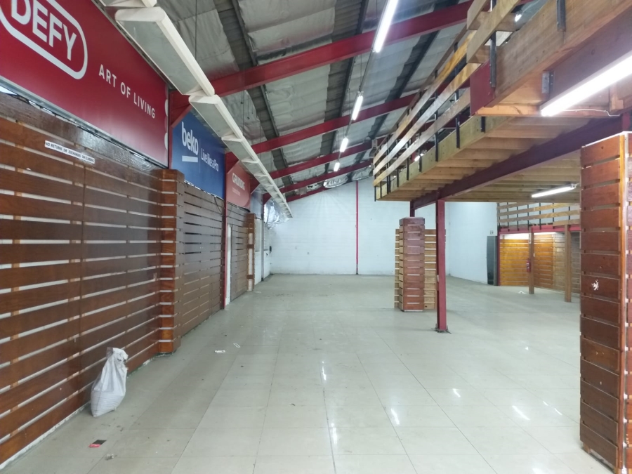 To Let Commercial Property for Rent in Oakdale Western Cape
